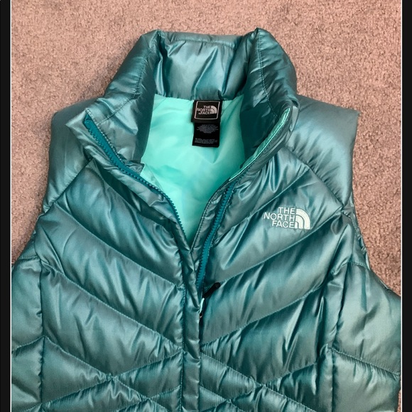 The North Face NWT Aconcagua down Vest - Picture 5 of 7